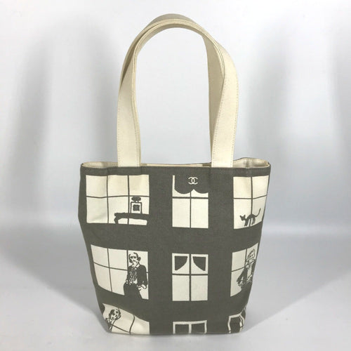 Chanel Gray Cloth Shoulder Bag (Pre-Owned)