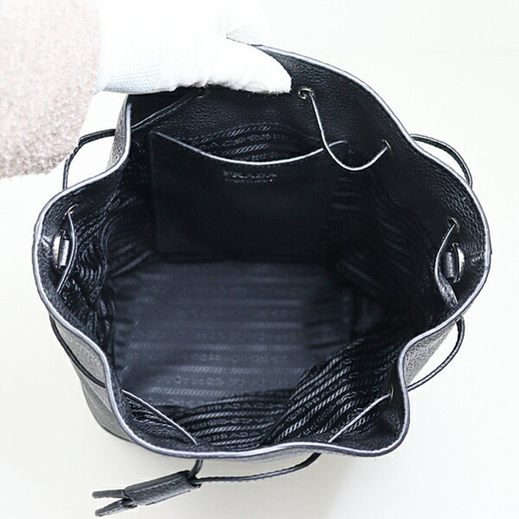 Prada Black Nero Leather Shoulder Bag (Pre-Owned)