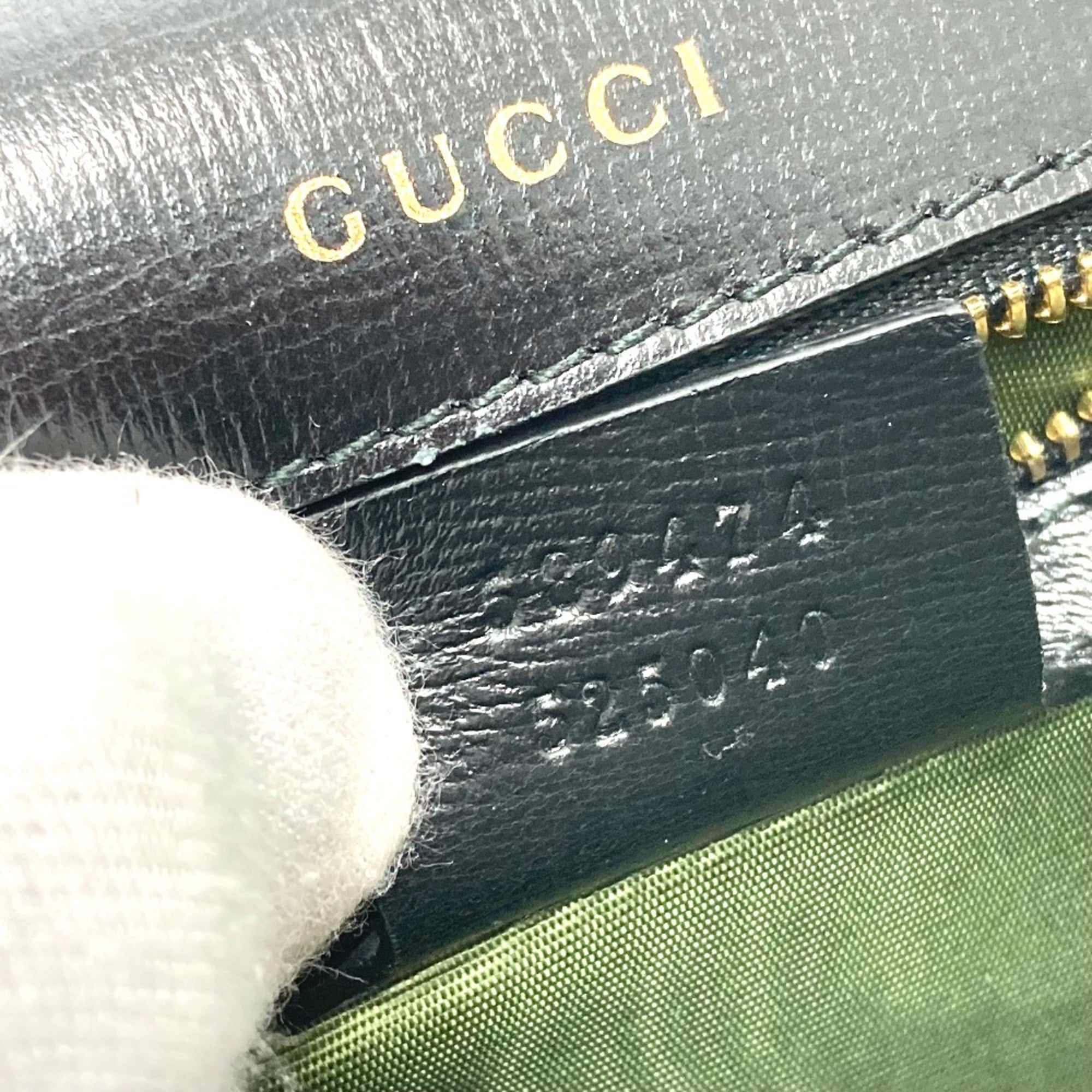 Gucci Black Leather Shoulder Bag (Pre-Owned)
