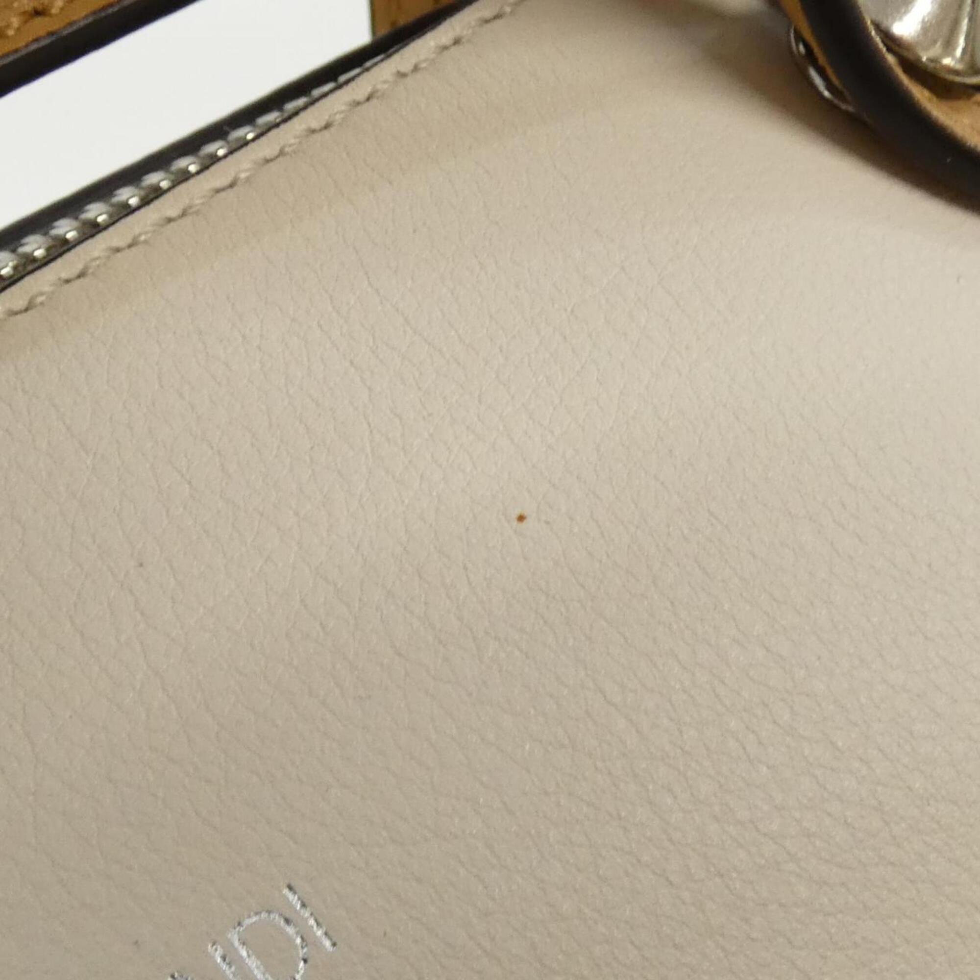 Fendi Beige Leather Handbag (Pre-Owned)