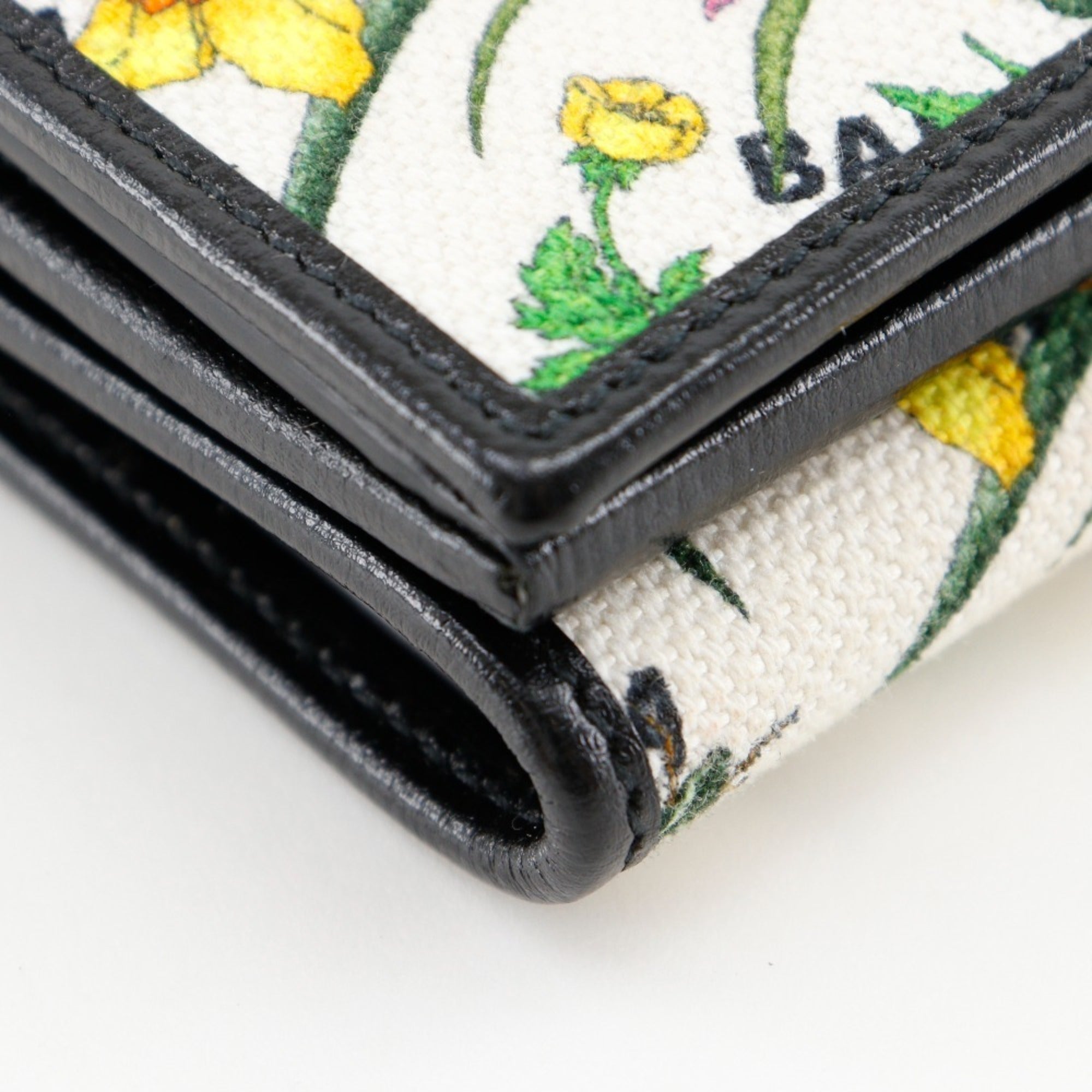 Gucci Black Multi-Color Canvas Wallet (Tri-Fold) (Pre-Owned)