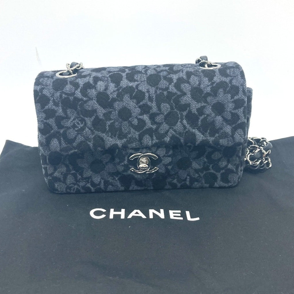 Chanel Black Denim Shoulder Bag (Pre-Owned)