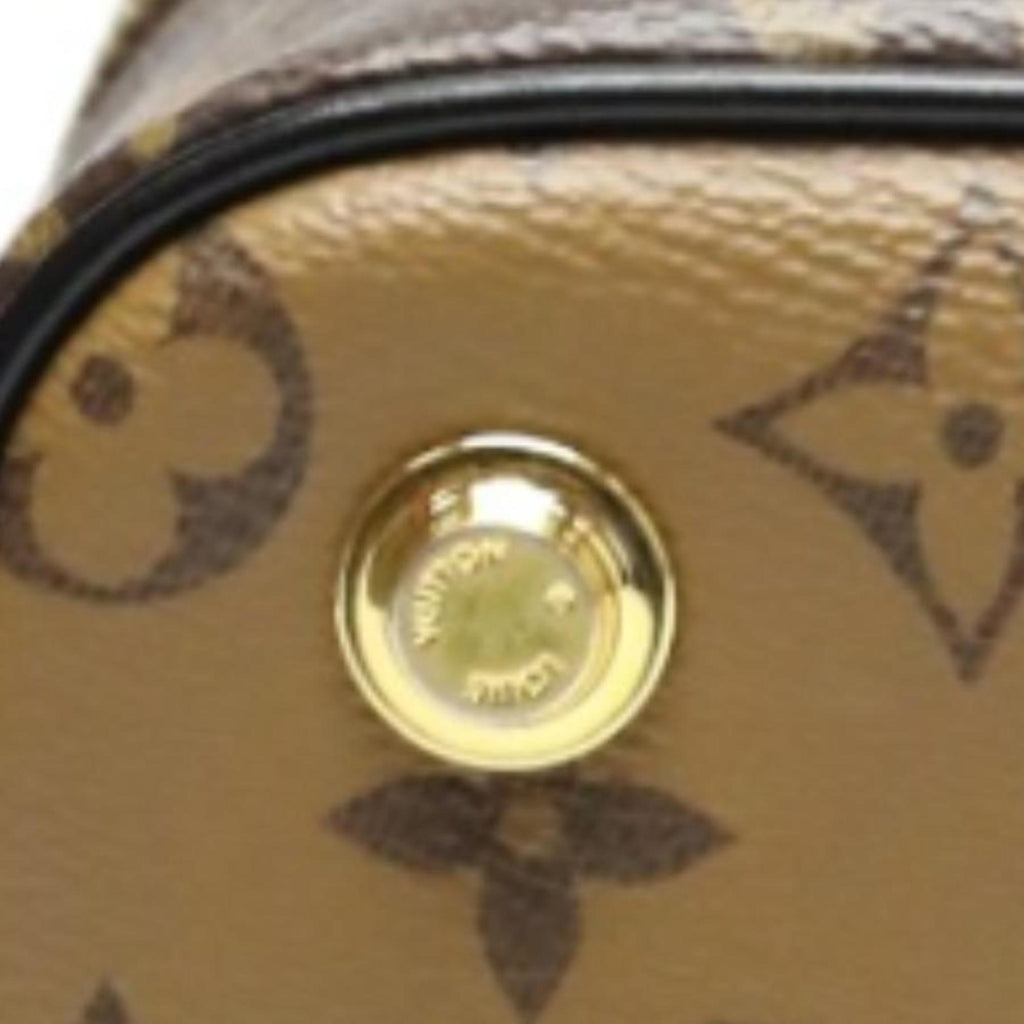 Louis Vuitton Brown Monogram Monogram Shoulder Bag (Pre-Owned)