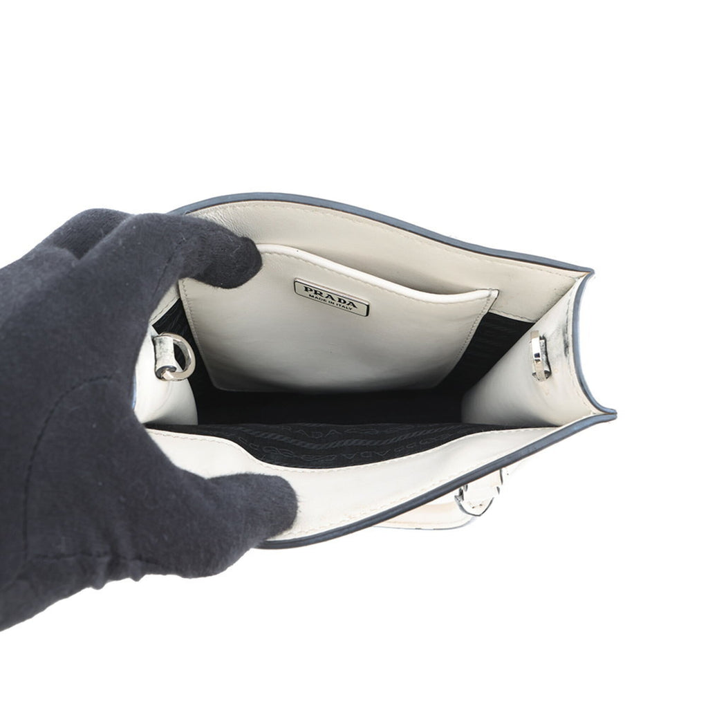 Prada White Leather Handbag Shoulder Bag (Pre-Owned)