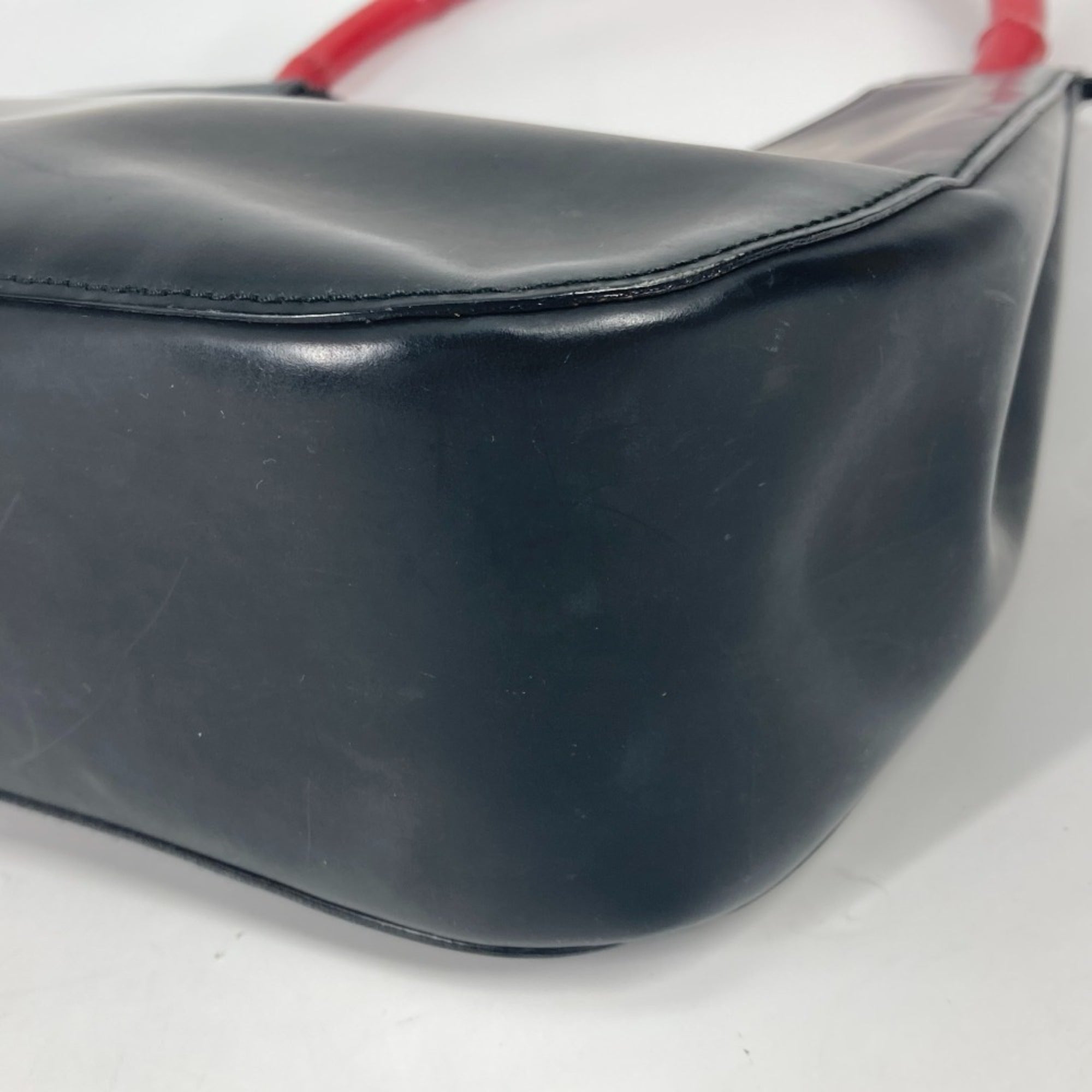 Gucci Black Red Color Leather Handbag Shoulder Bag (Pre-Owned)