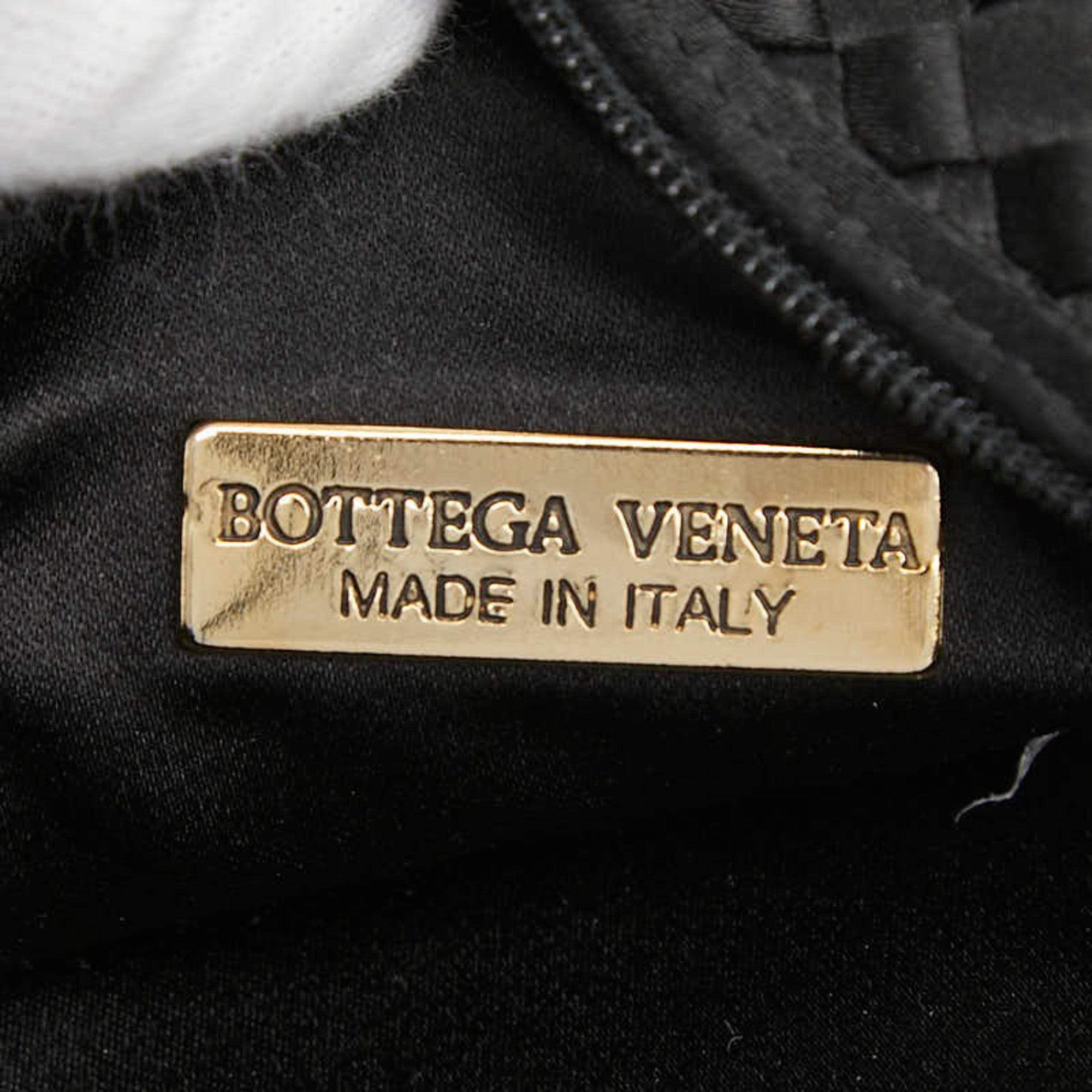 Bottega Veneta Black Satin Shoulder Bag (Pre-Owned)