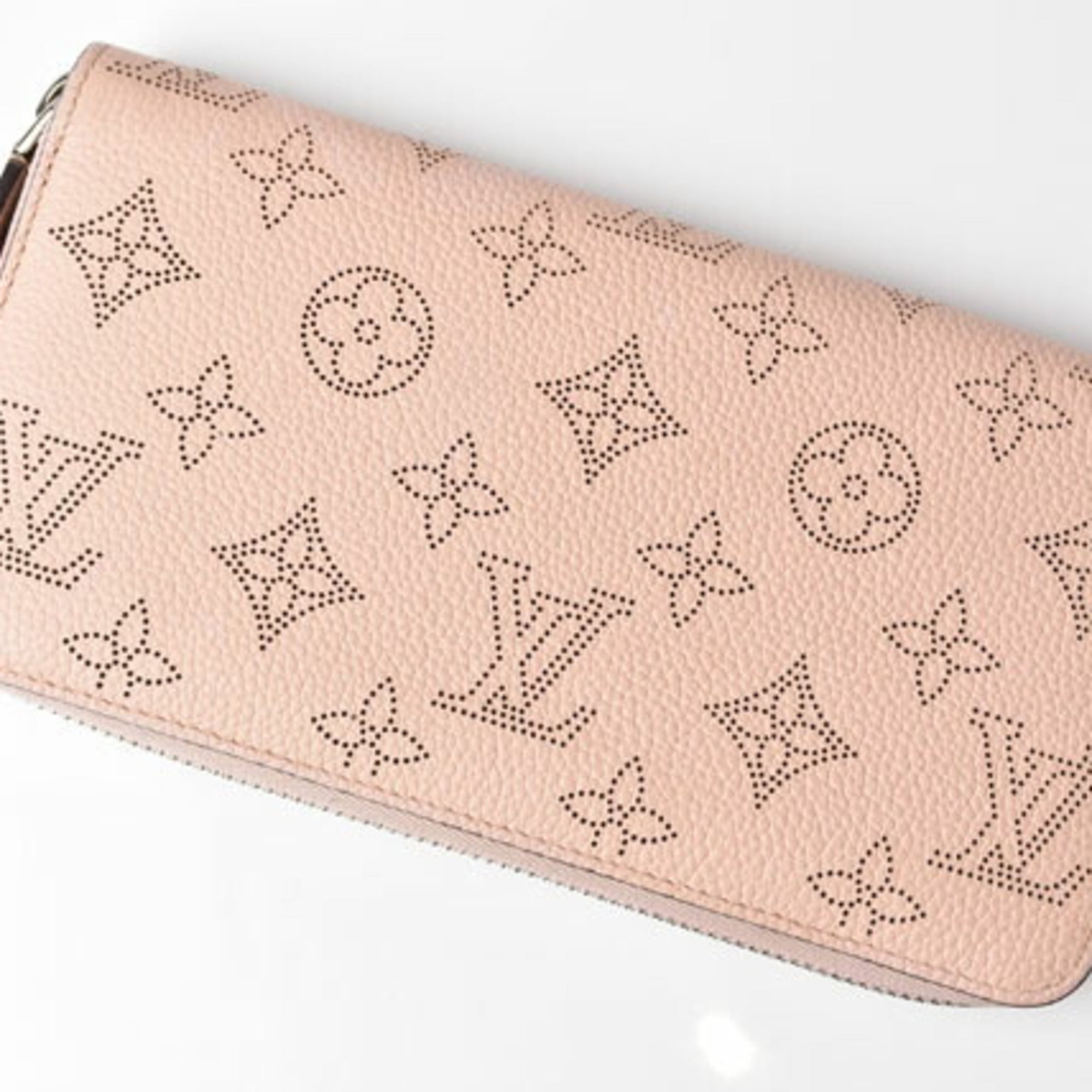 Louis Vuitton Magnolia Pink Leather Long Wallet (Bi-Fold) (Pre-Owned)