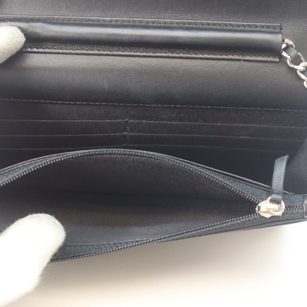 Chanel Black Blue Leather Shoulder Bag (Pre-Owned)