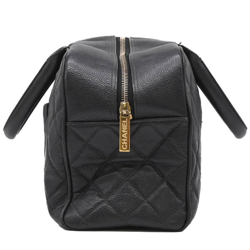 Chanel Black Grained Calfskin Handbag (Pre-Owned)