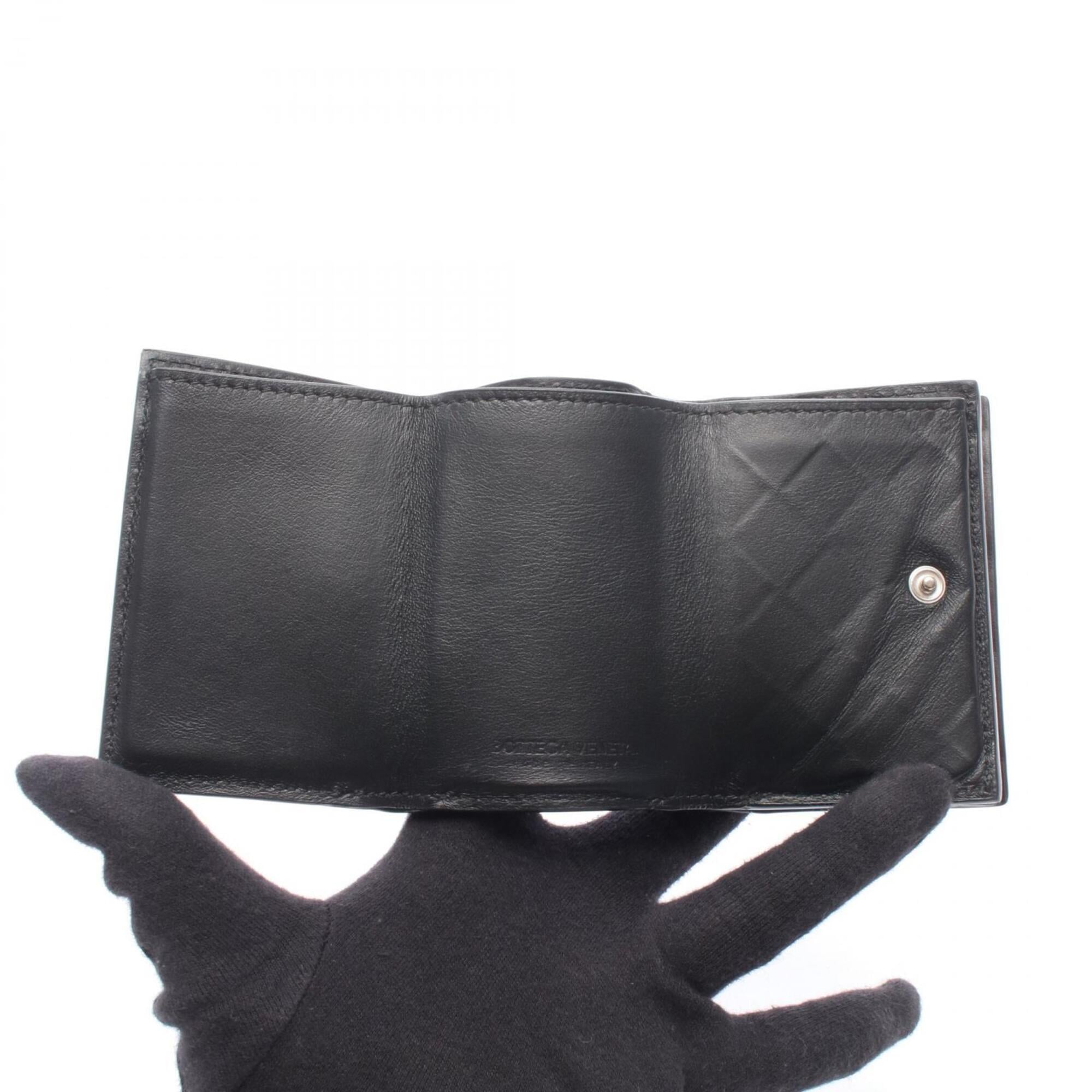 Bottega Veneta Black Intrecciato Wallet (Tri-Fold) (Pre-Owned)