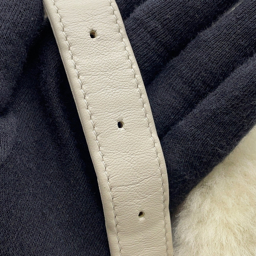 Chanel Matelasse Ivory White Leather Sling Bag (Pre-Owned)