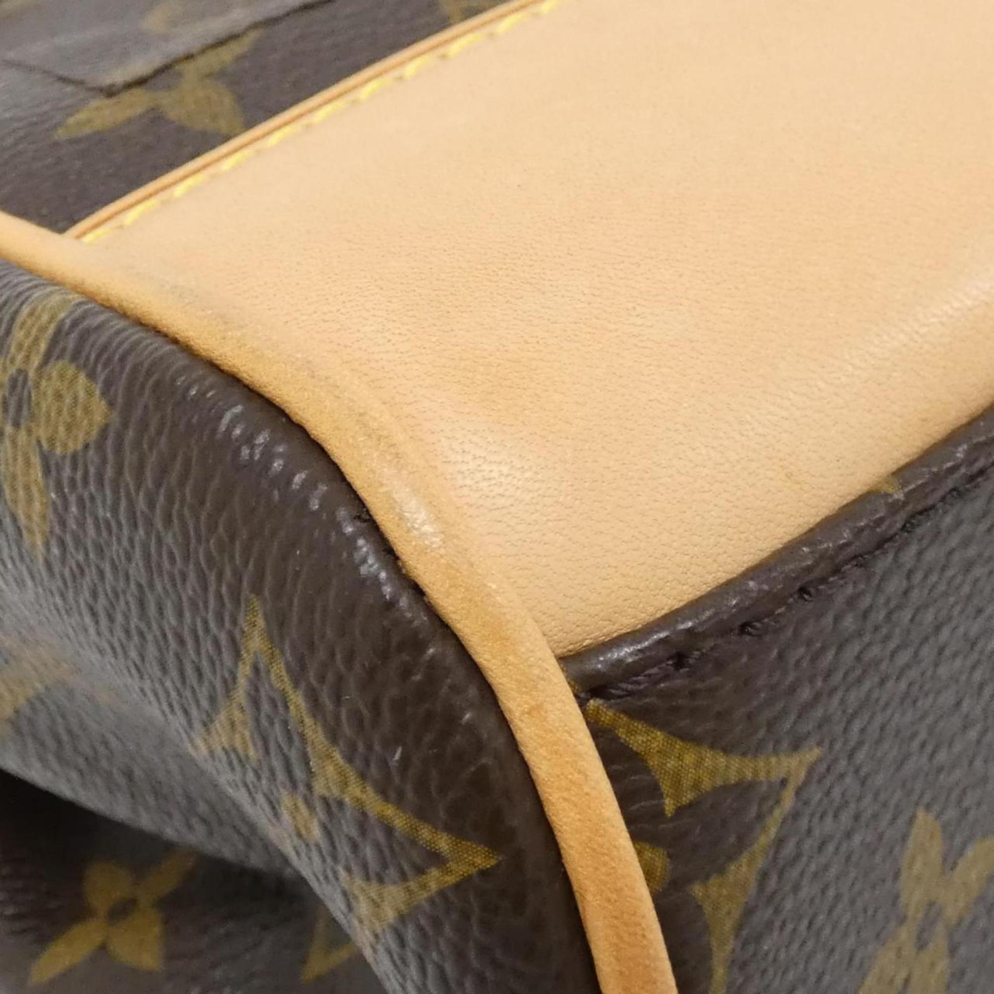 Louis Vuitton Marron Coated Canvas Shoulder Bag (Pre-Owned)