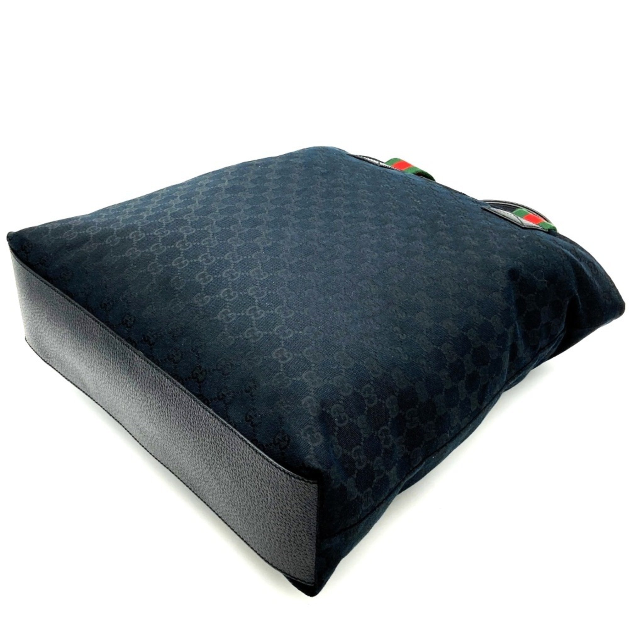 Gucci Sherry Line Black Gg Canvas Handbag (Pre-Owned)