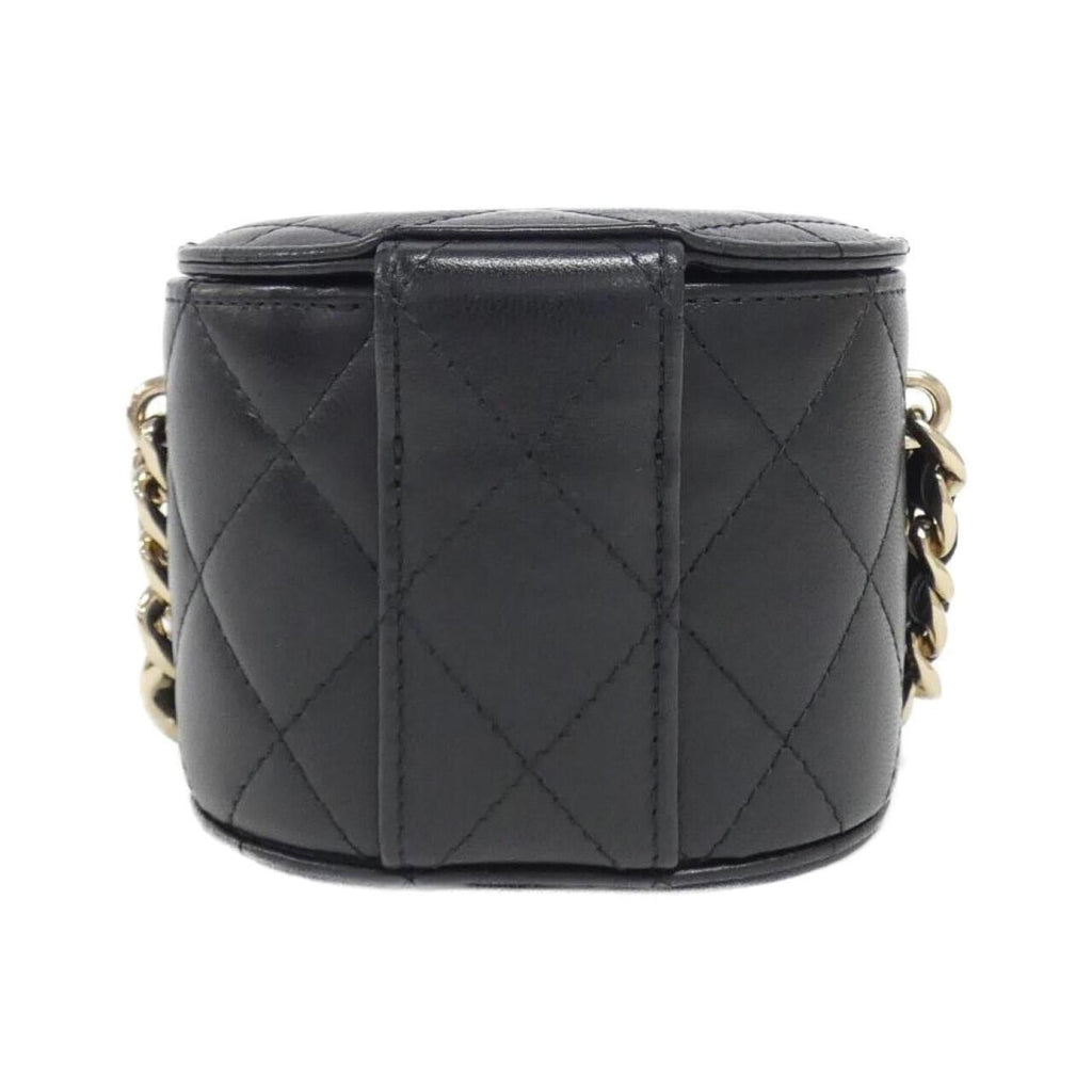 Chanel Black Leather Shoulder Bag (Pre-Owned)