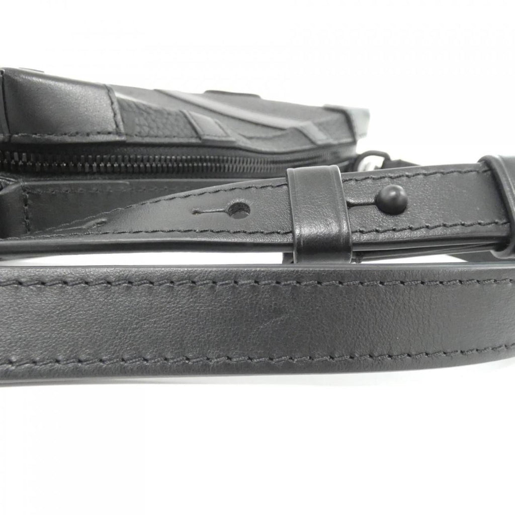 Louis Vuitton Taurillon Black Leather Shoulder Bag (Pre-Owned)