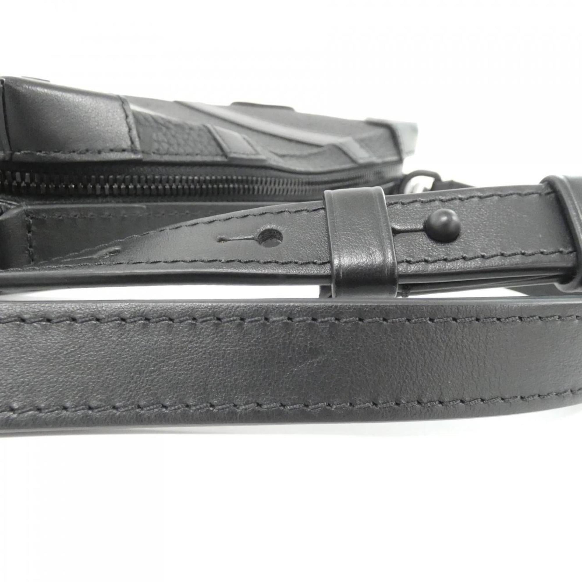 Louis Vuitton Taurillon Black Leather Shoulder Bag (Pre-Owned)