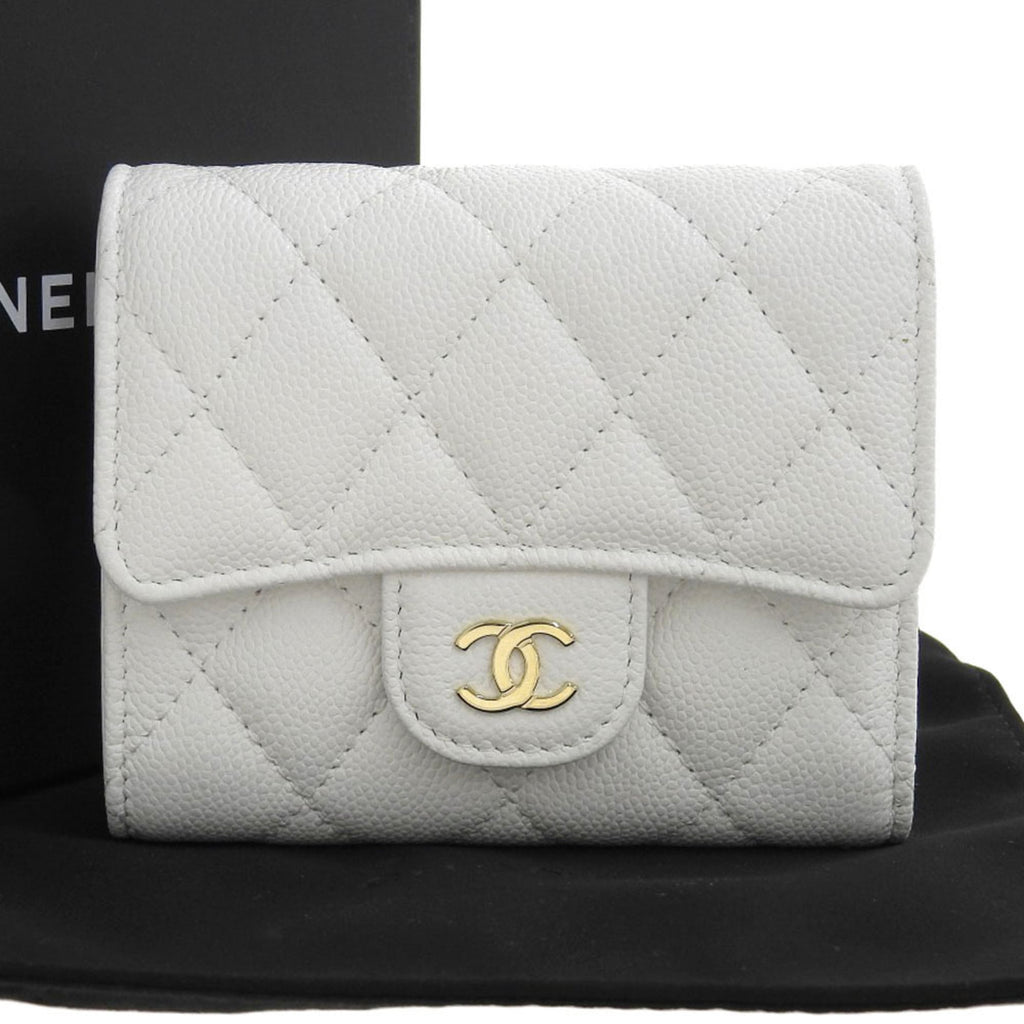 Chanel White Grained Calfskin Wallet (Tri-Fold) (Pre-Owned)