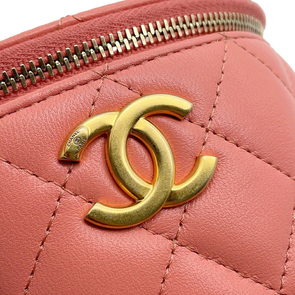Chanel Pink Leather Shoulder Bag (Pre-Owned)