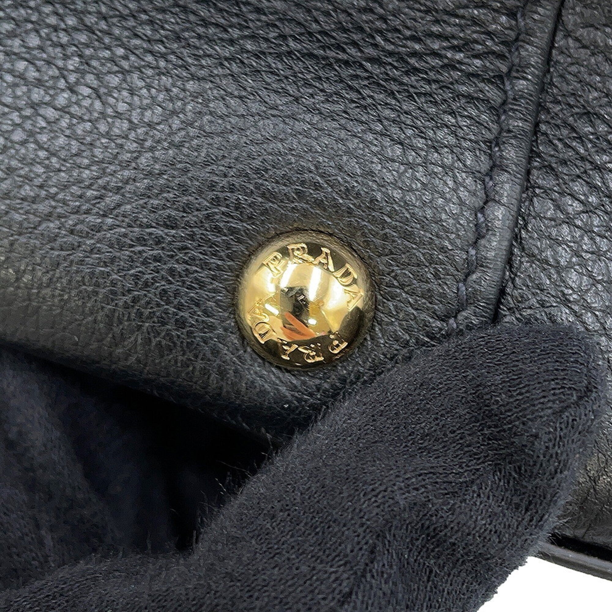 Prada Black Leather Handbag (Pre-Owned)