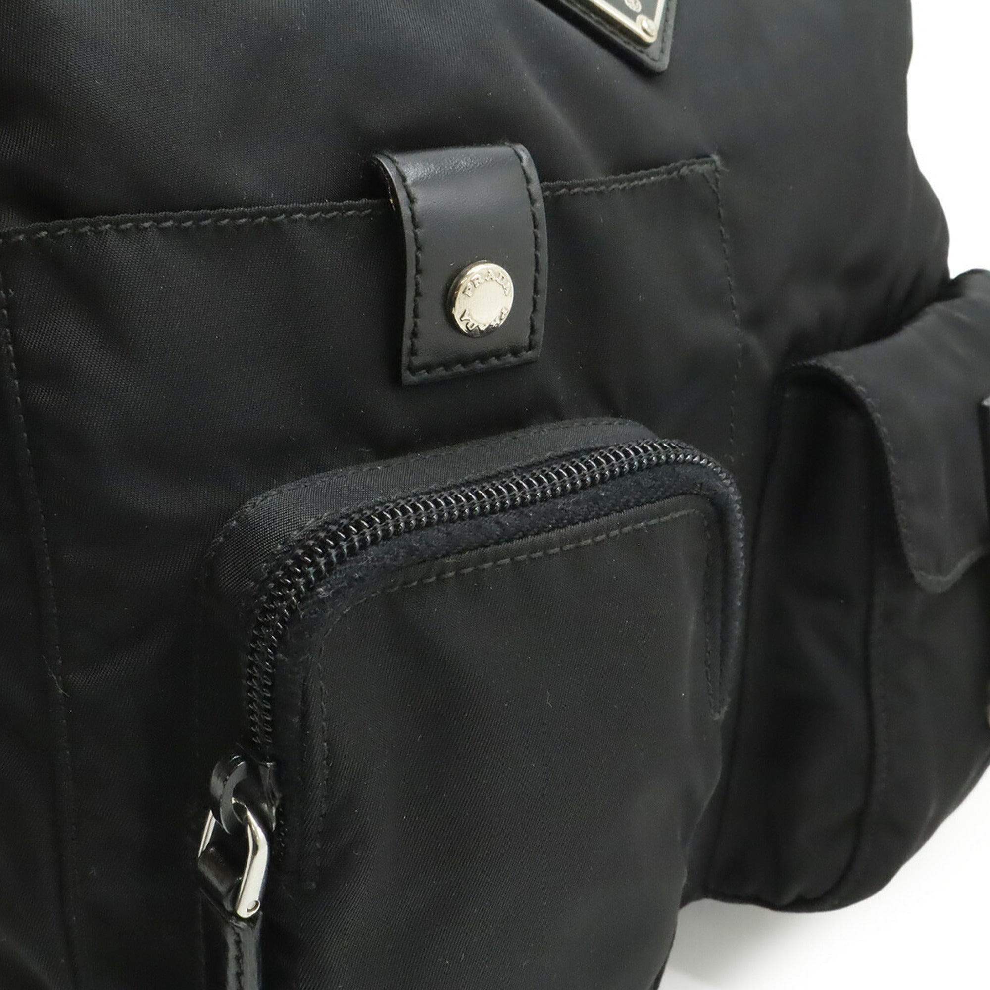 Prada Nero Nylon Leather Shoulder Bag (Pre-Owned)