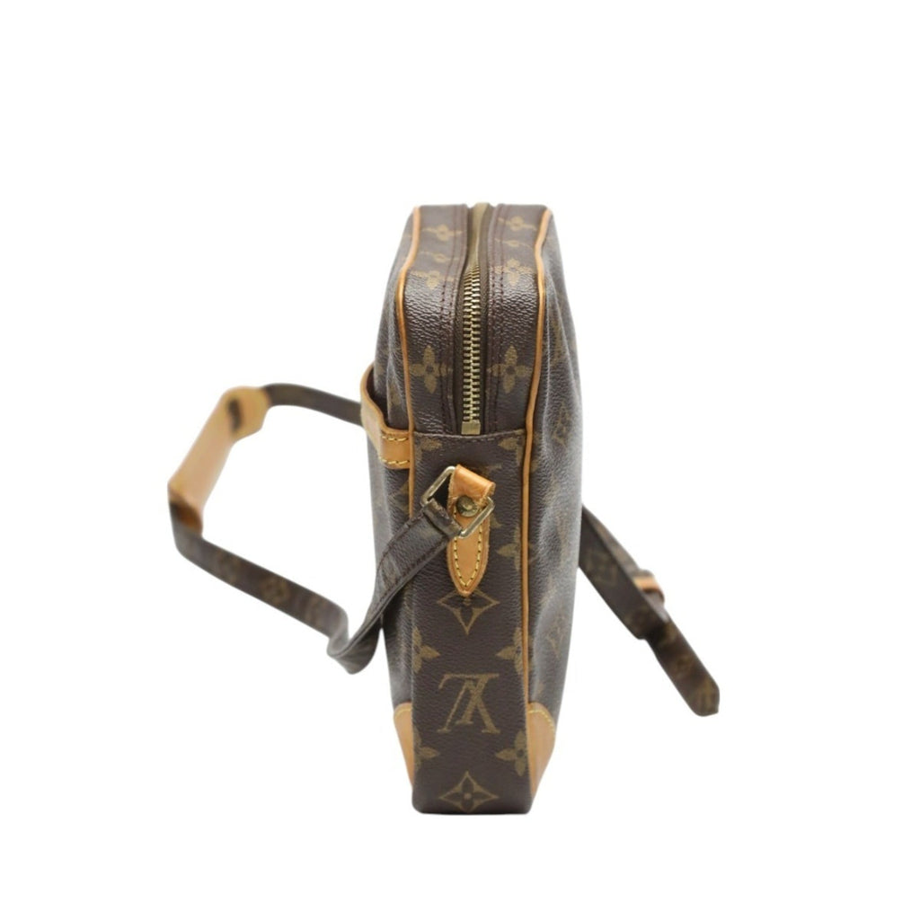 Louis Vuitton Brown Monogram Canvas Shoulder Bag (Pre-Owned)