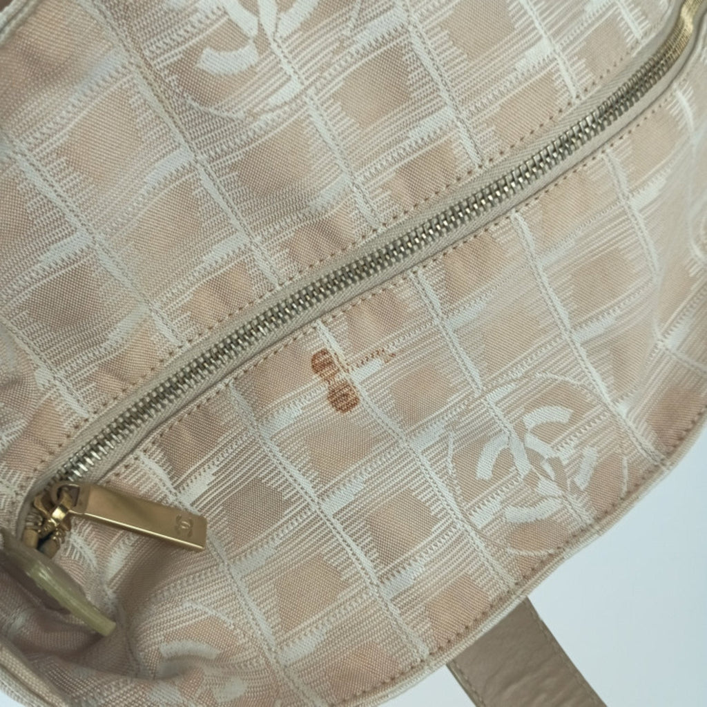 Chanel Beige Canvas Handbag Shoulder Bag Tote Bag (Pre-Owned)