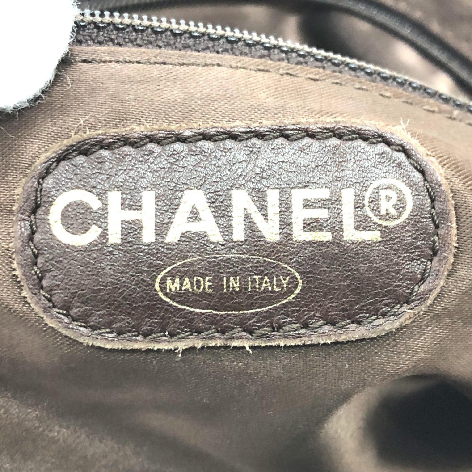 Chanel Brown Leather Tote Bag (Pre-Owned)
