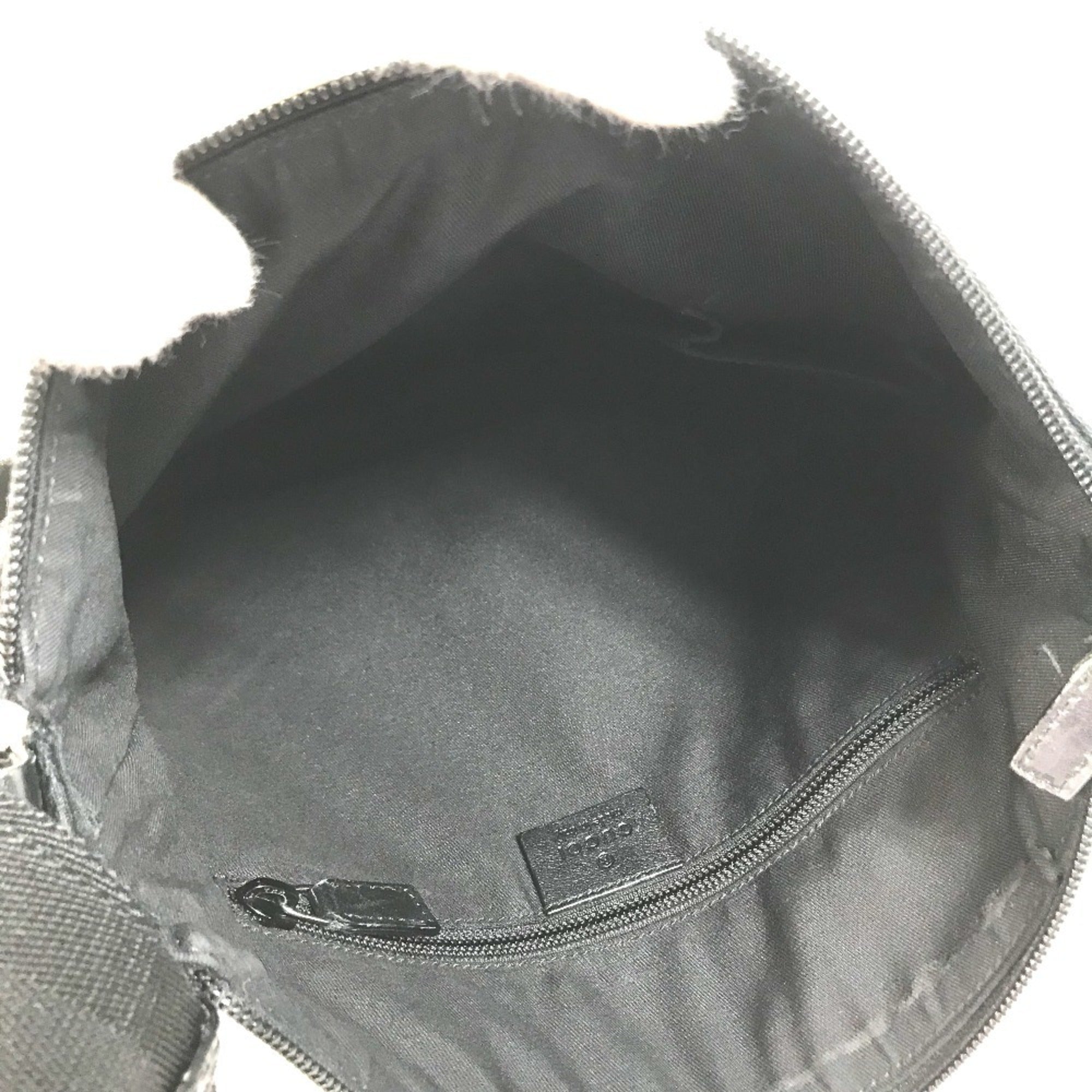 Gucci Black Gg Canvas Shoulder Bag (Pre-Owned)