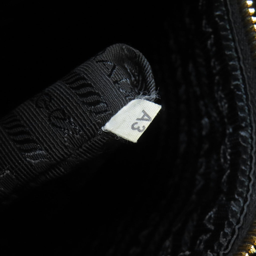 Prada Black Leather Handbag (Pre-Owned)