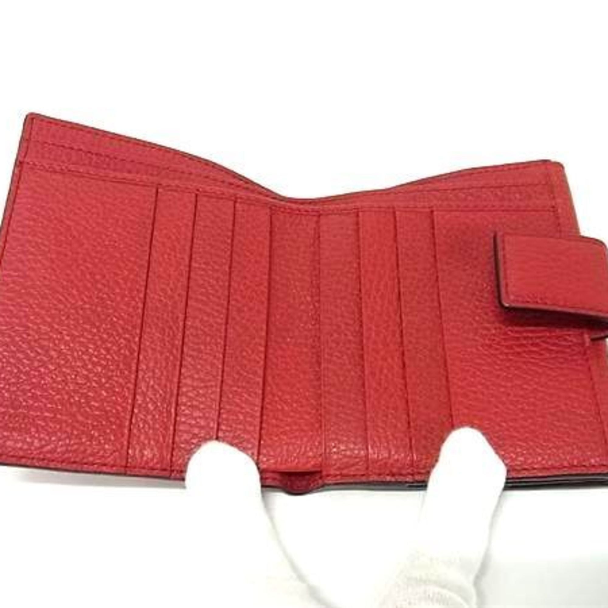 Gucci Red Color Leather Wallet (Bi-Fold) (Pre-Owned)