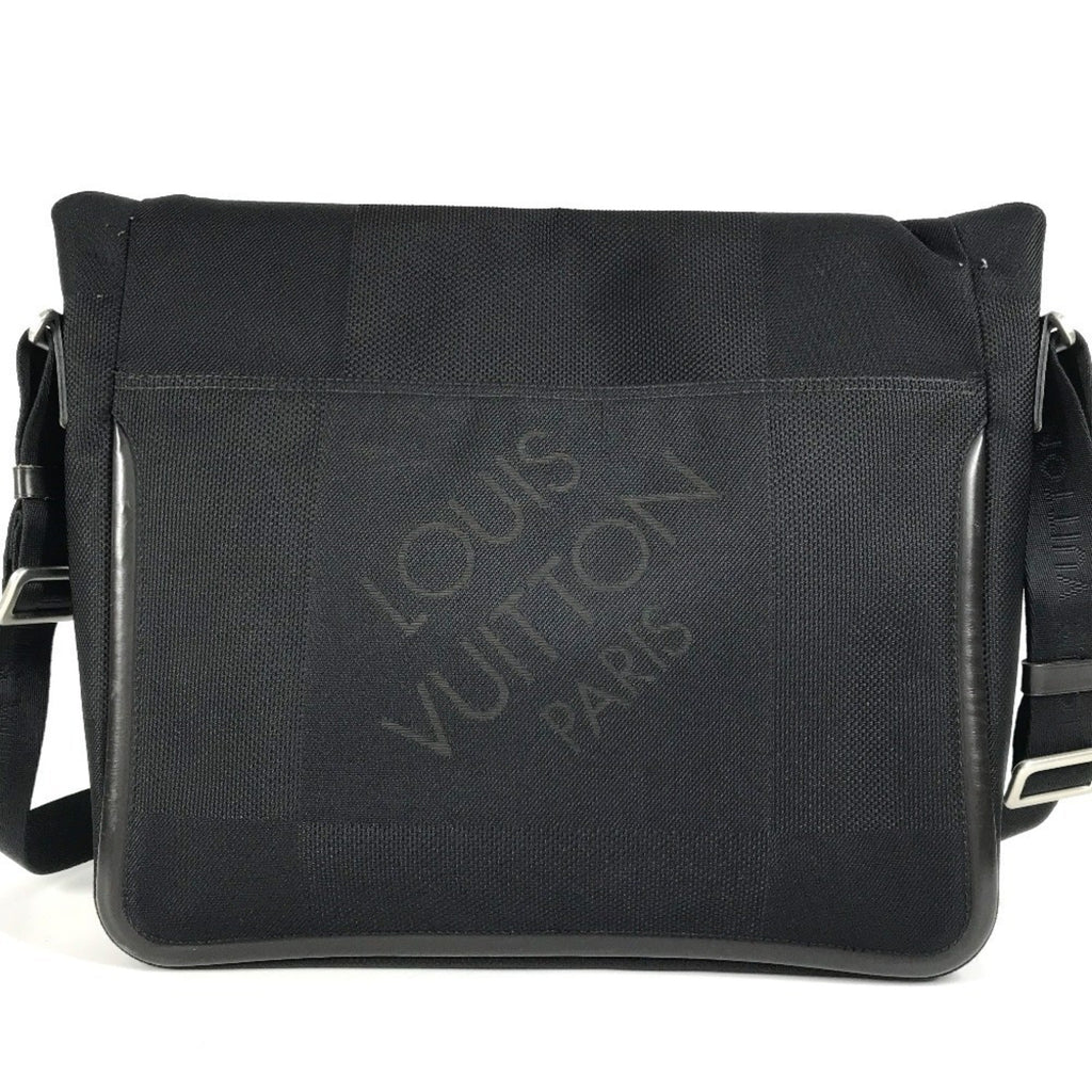Louis Vuitton Black Noir Damier Geant Messenger Bag Shoulder Bag (Pre-Owned)