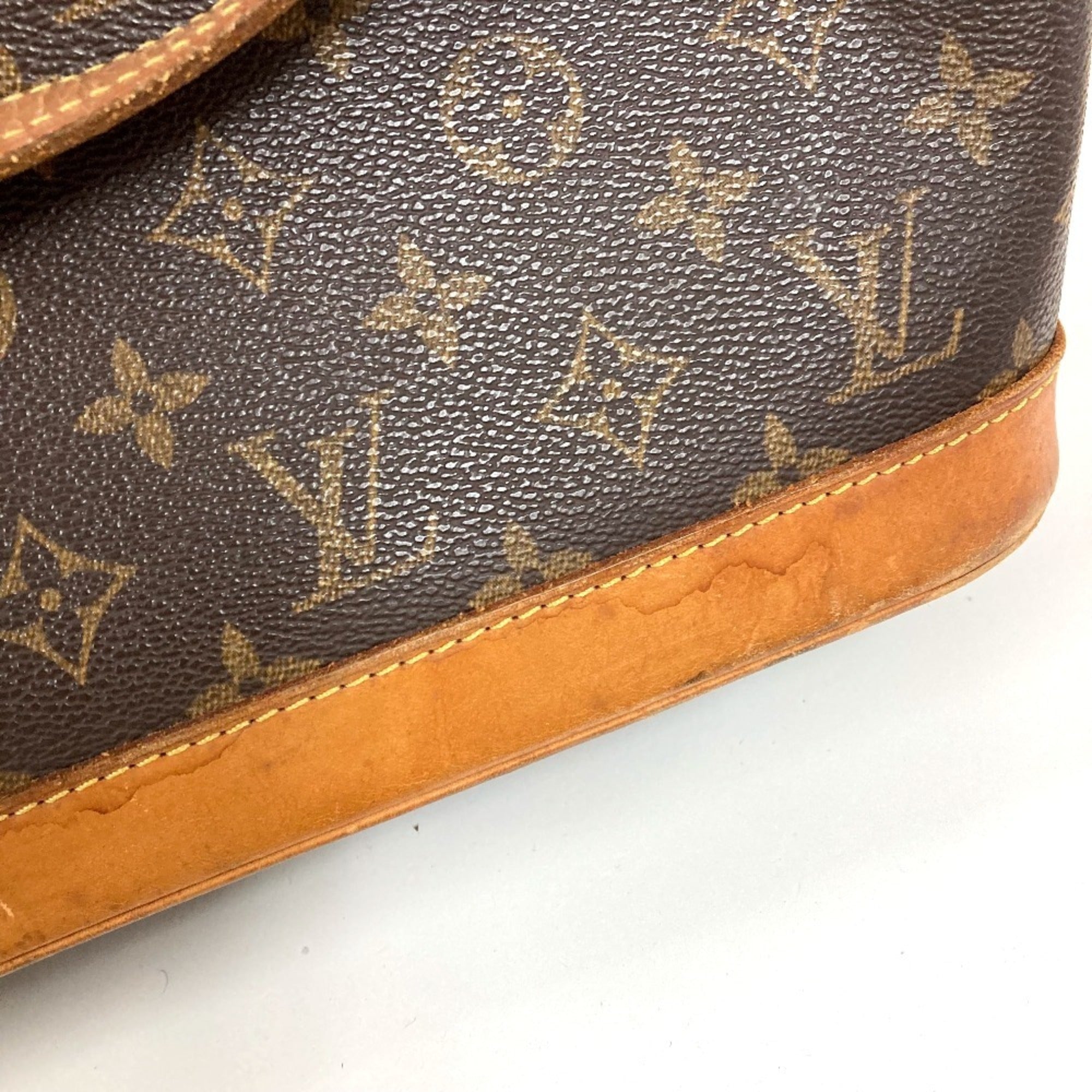 Louis Vuitton Monogram Brown Monogram Shoulder Bag (Pre-Owned)