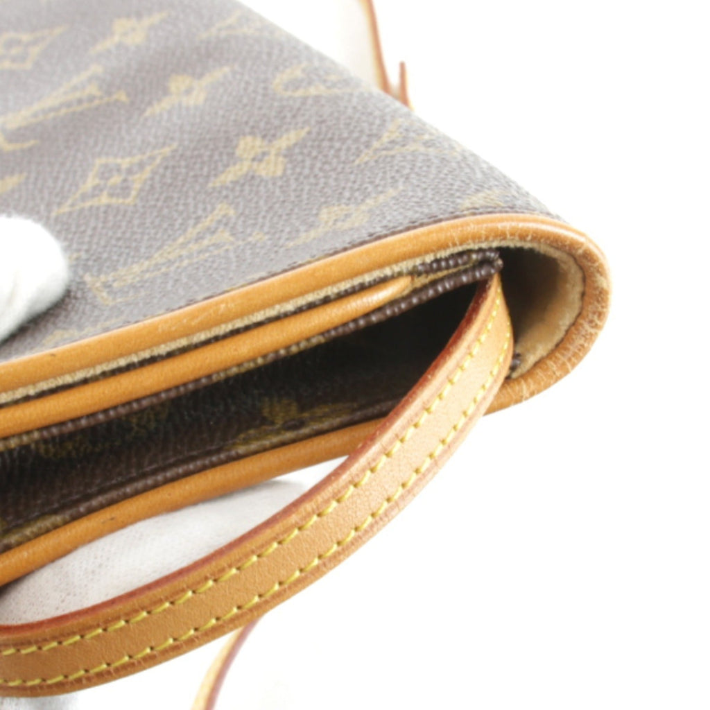 Louis Vuitton Brown Monogram Monogram Pochette Shoulder Bag (Pre-Owned)