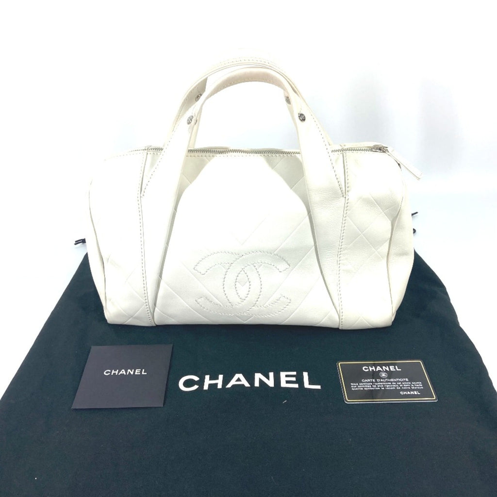 Chanel White Leather Boston Bag (Pre-Owned)