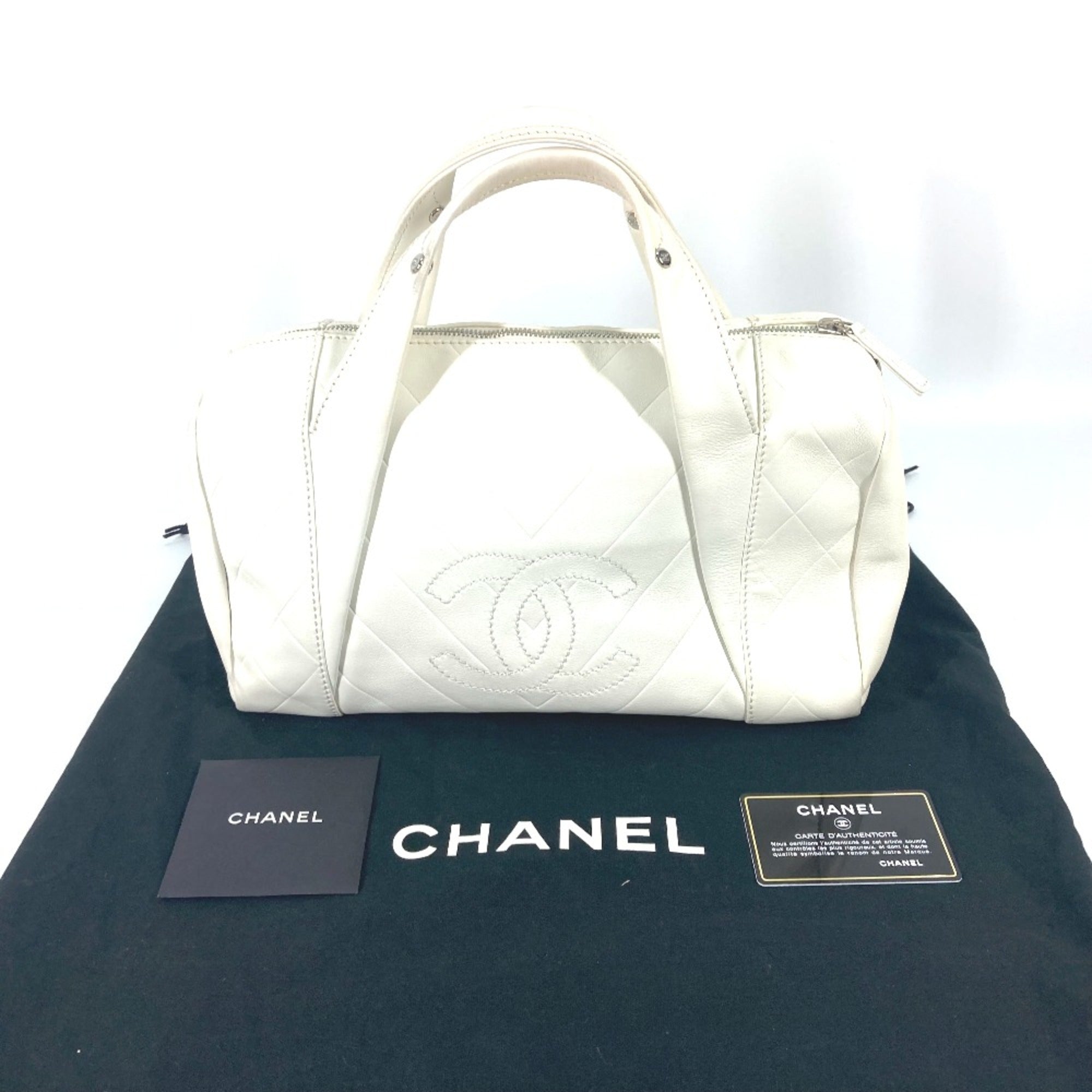 Chanel White Leather Boston Bag (Pre-Owned)