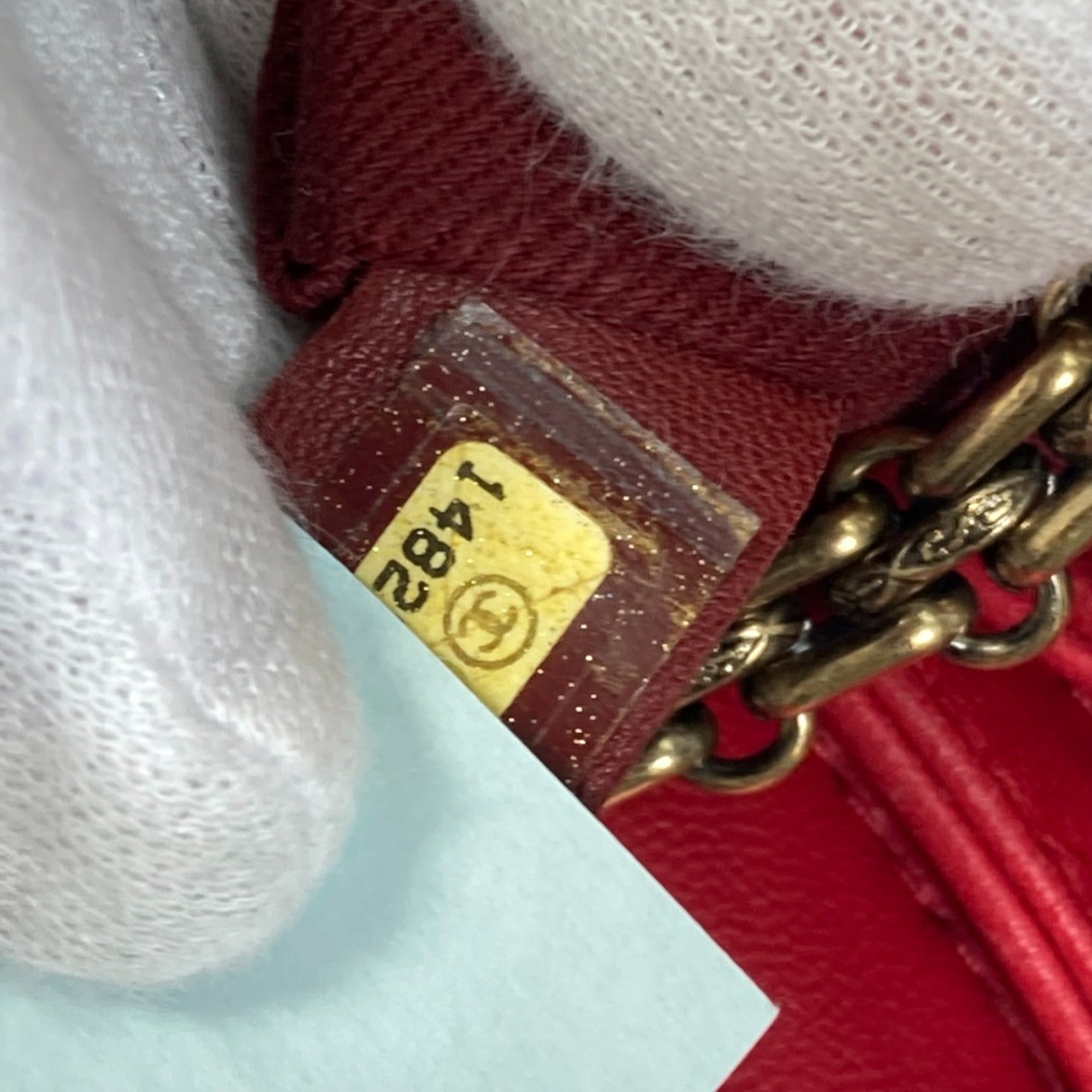 Chanel Red Leather Shoulder Bag (Pre-Owned)
