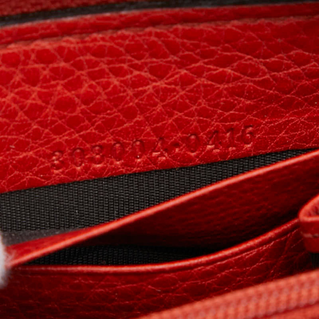 Gucci Red Color Leather Long Wallet (Bi-Fold) (Pre-Owned)