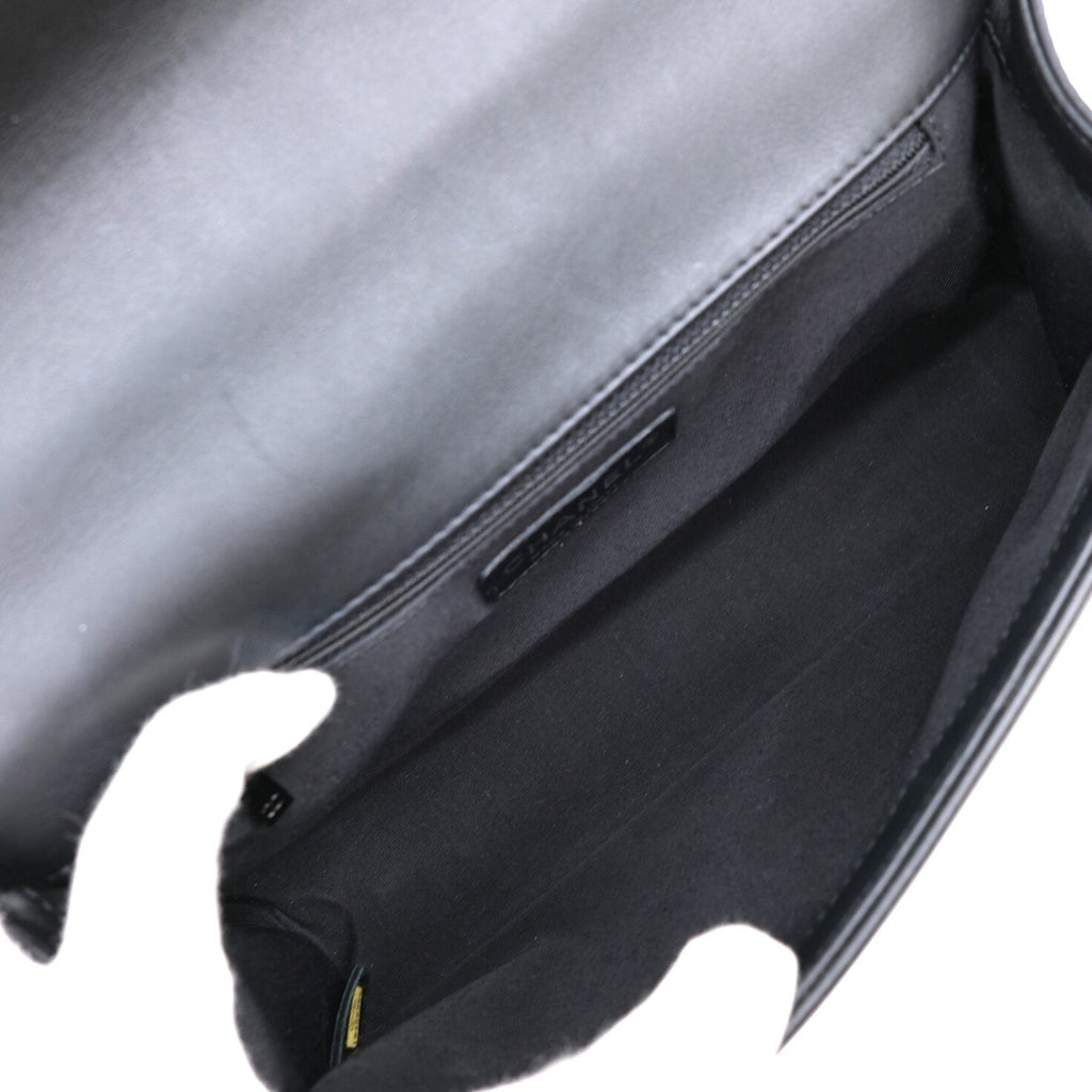 Chanel Boy Chanel Black White Leather Shoulder Bag (Pre-Owned)