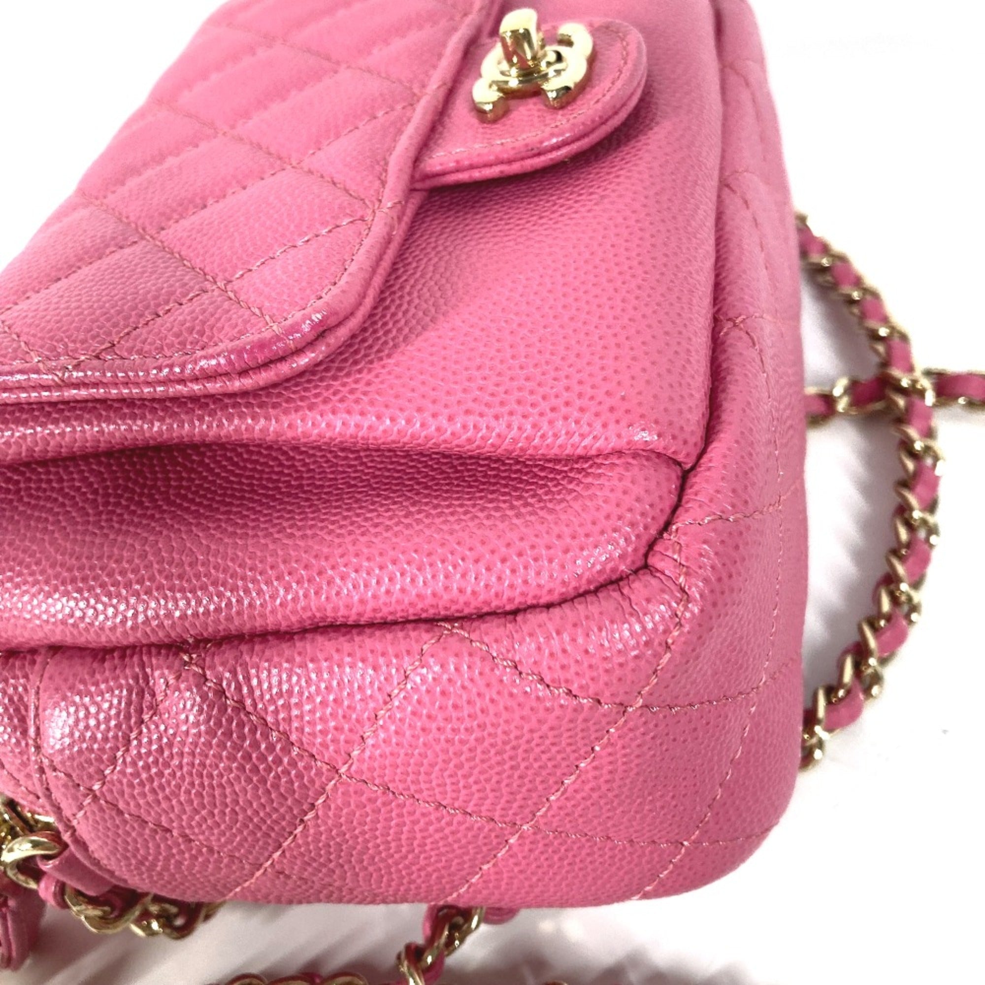 Chanel Pink Leather Shoulder Bag (Pre-Owned)