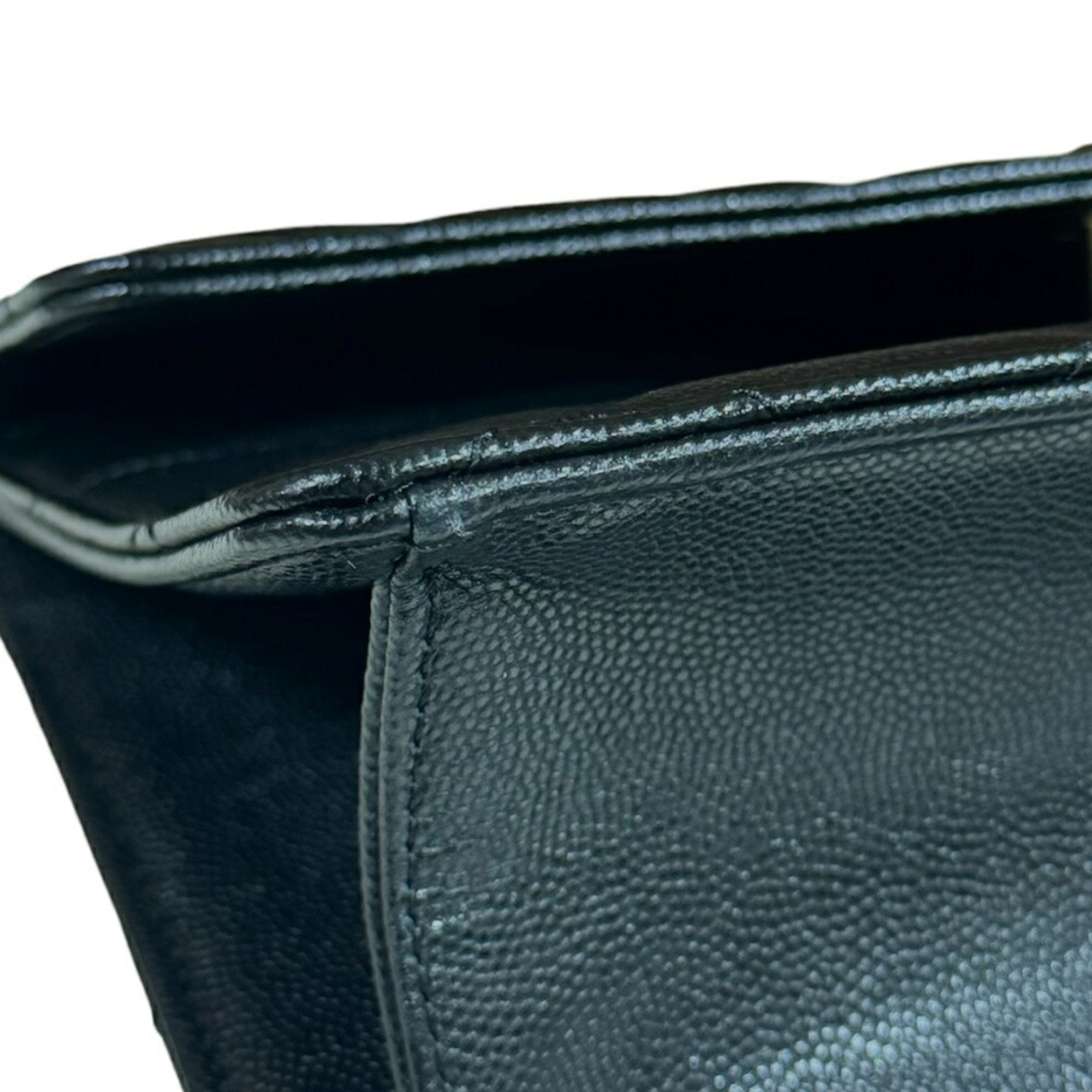 Chanel Black Caviar Leather Shoulder Bag (Pre-Owned)