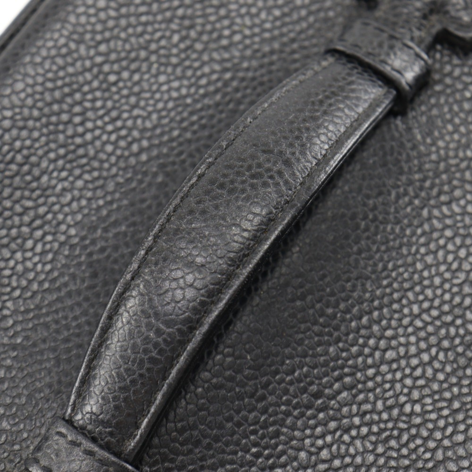 Chanel Caviar Skin Black Caviar Leather Handbag (Pre-Owned)