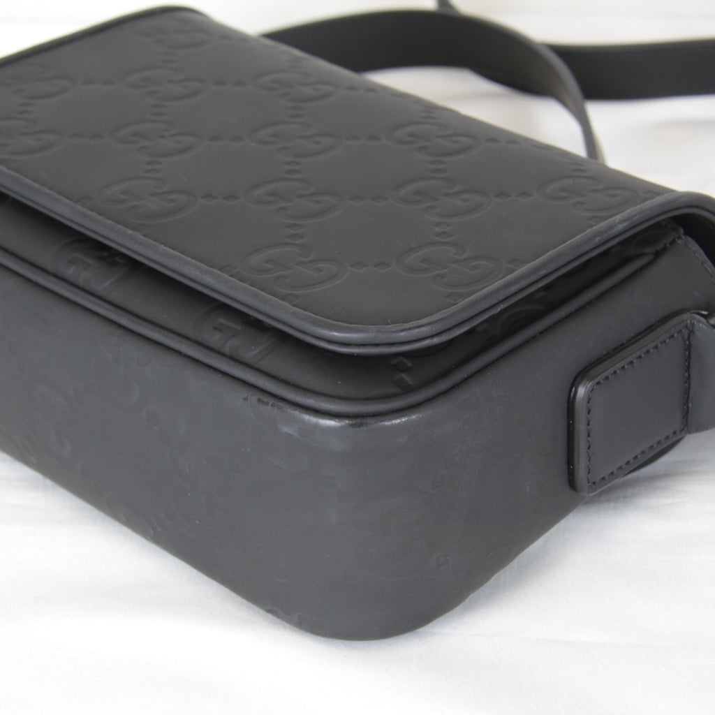 Gucci Black Rubber Shoulder Bag (Pre-Owned)