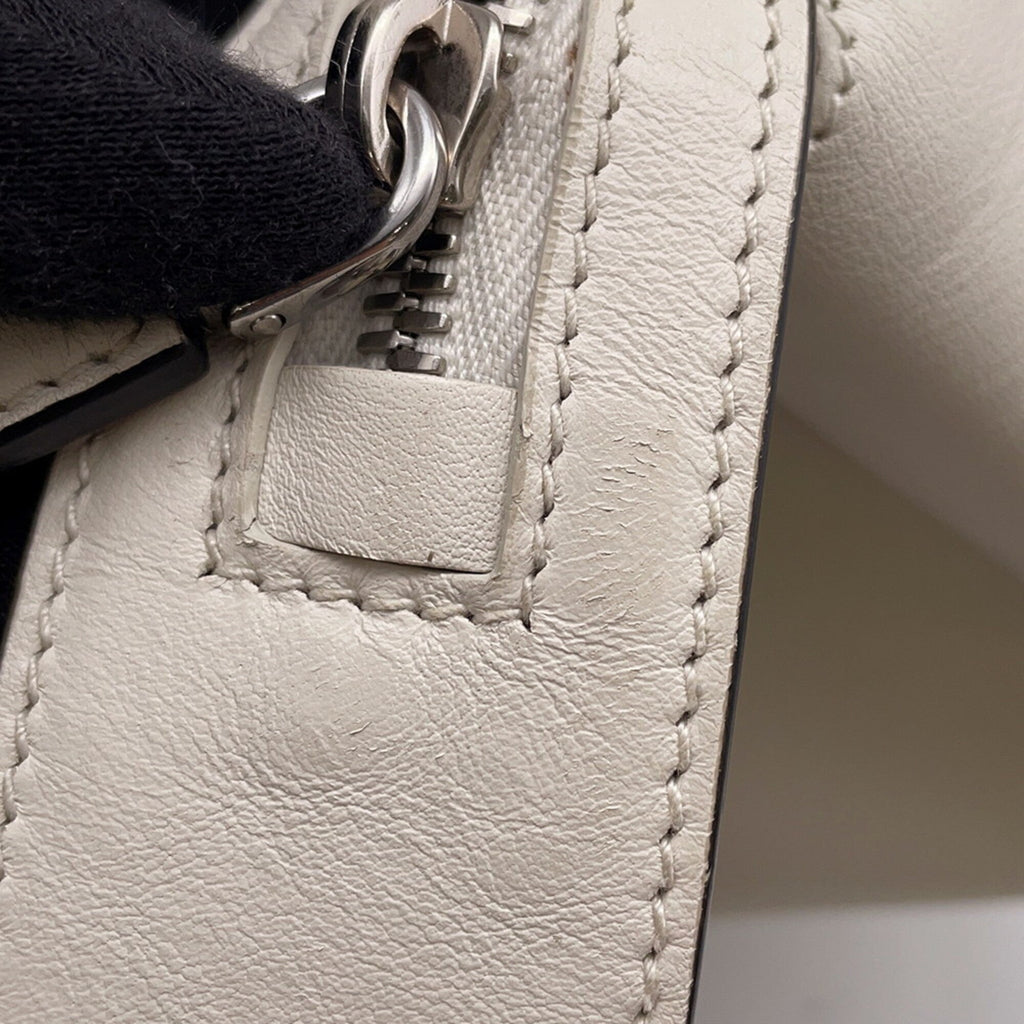 Prada White Leather Handbag (Pre-Owned)