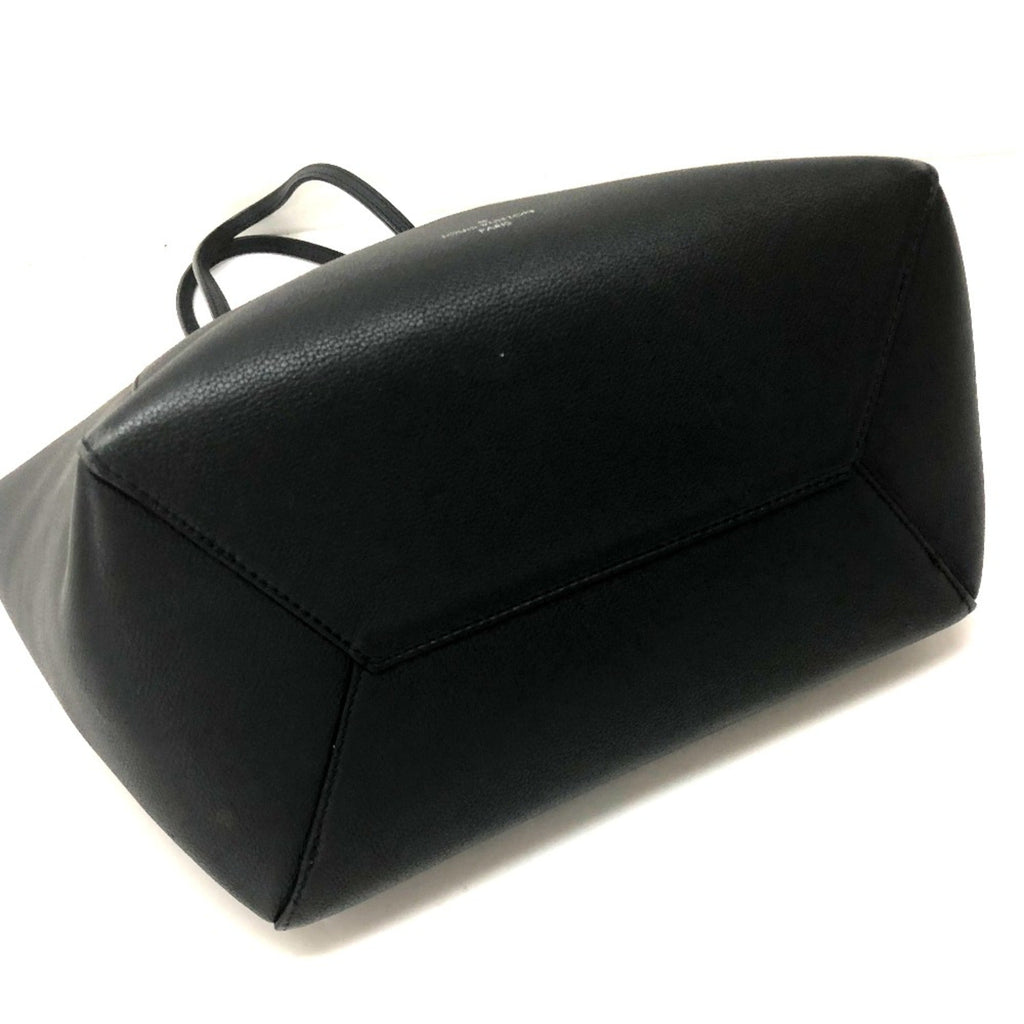 Louis Vuitton Black Leather Shoulder Bag (Pre-Owned)