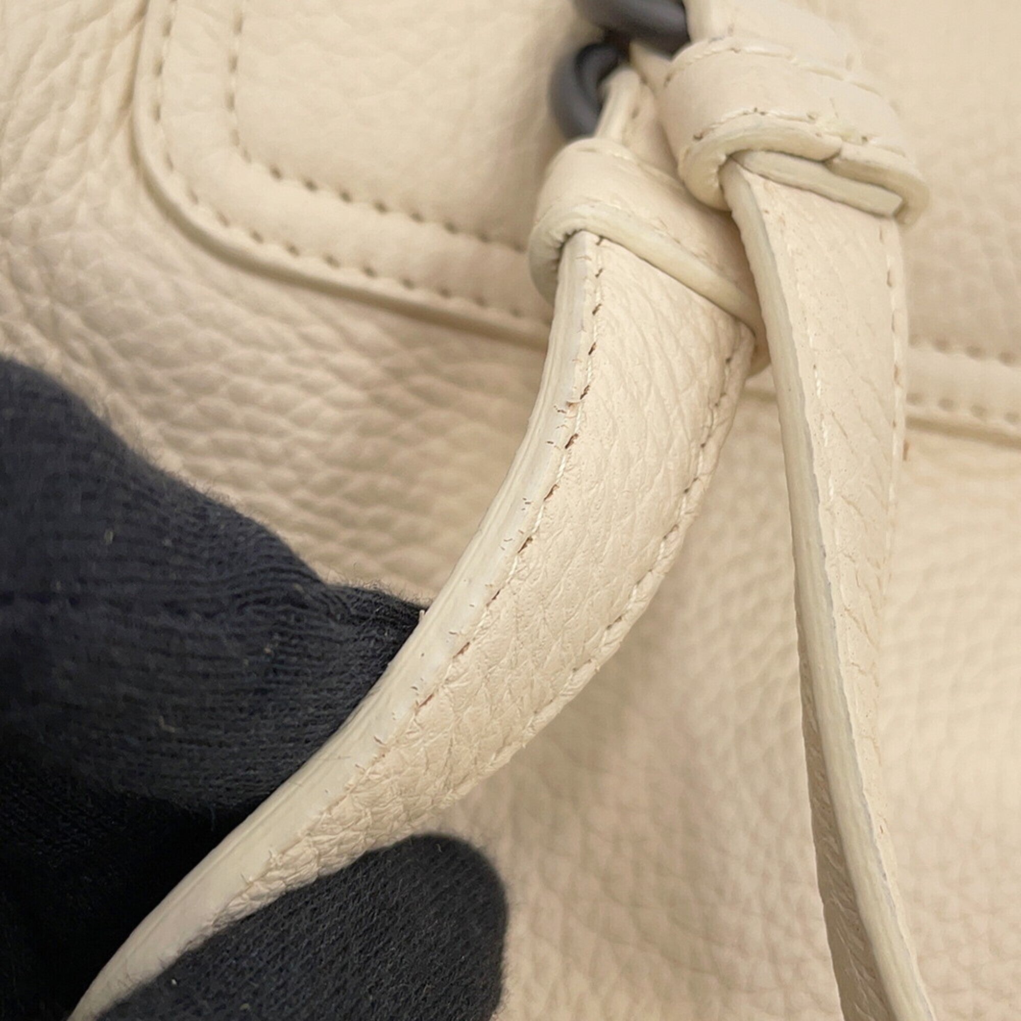Bottega Veneta Black Ivory Leather Handbag (Pre-Owned)