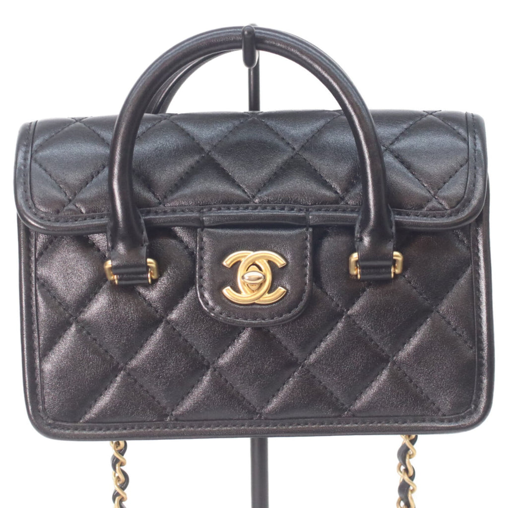 Chanel Black Leather Shoulder Bag (Pre-Owned)