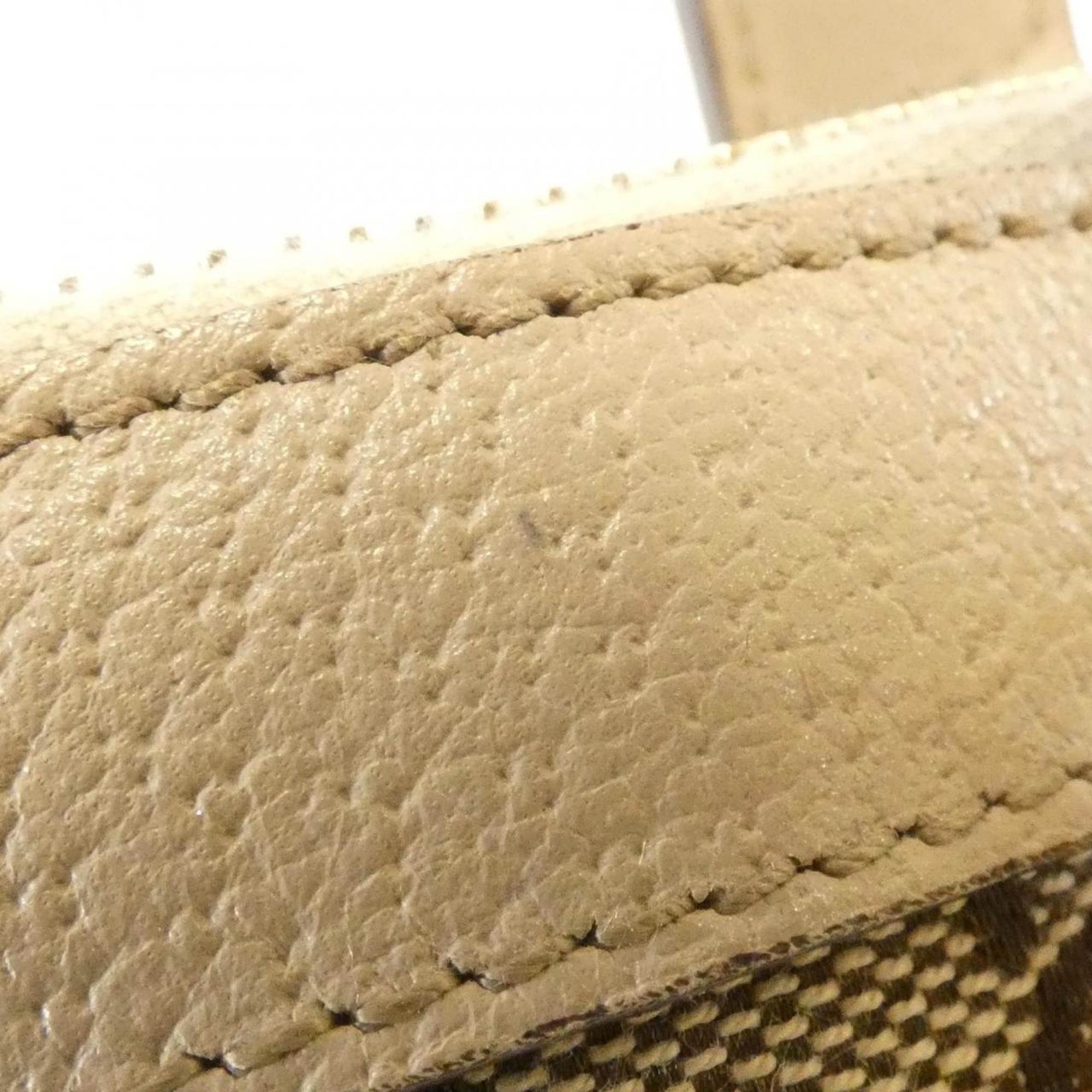 Gucci Gg Canvas Beige Ivory Gg Canvas Handbag (Pre-Owned)