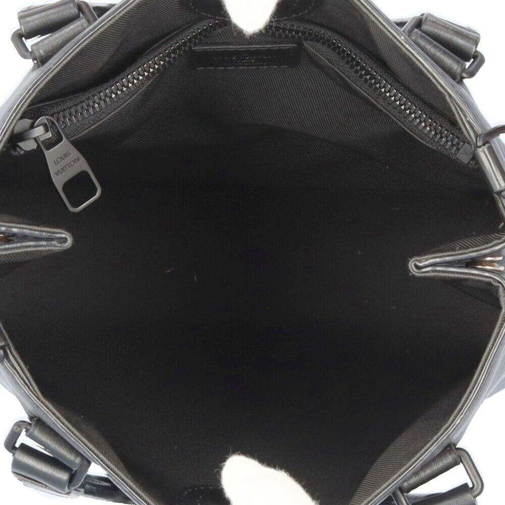 Louis Vuitton 2004 Spring Summer Collection Black Epi Leather Shoulder Bag (Pre-Owned)