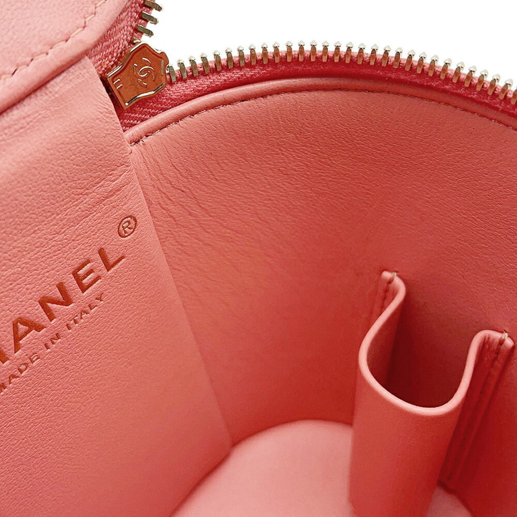 Chanel Pink Leather Shoulder Bag (Pre-Owned)
