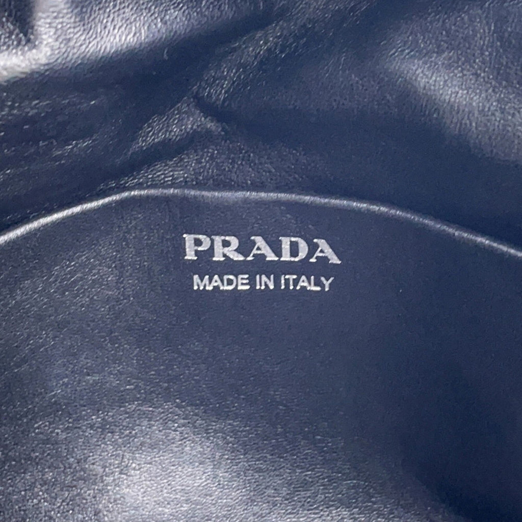 Prada White Leather Handbag (Pre-Owned)
